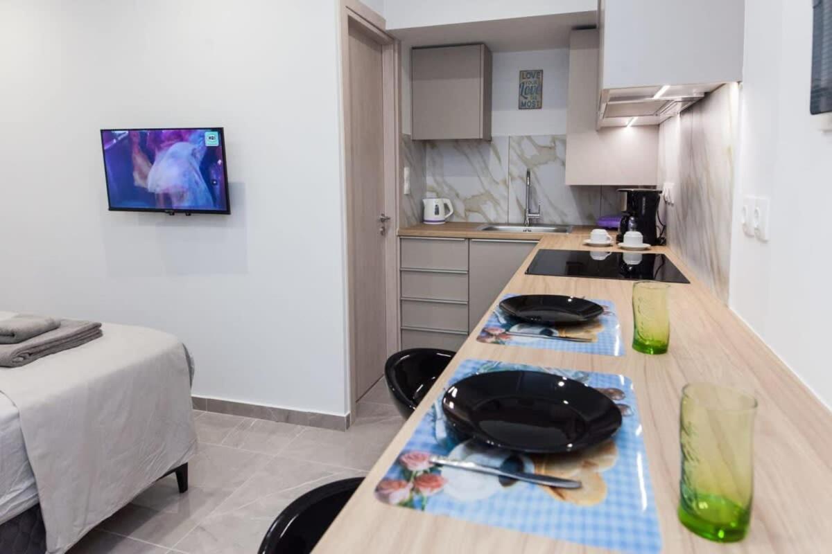 Apartmán Brand New Urban Getaway Next To Megaro Mousikis Atény Exteriér fotografie